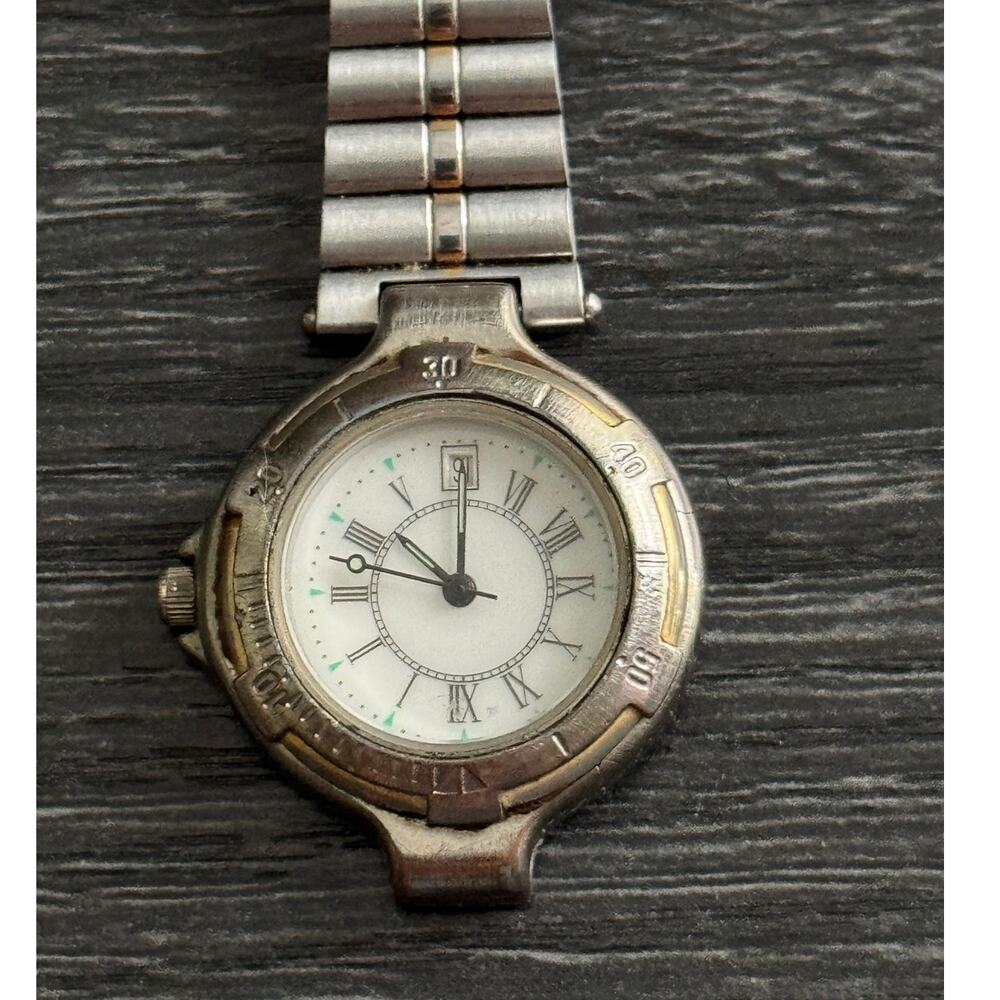 VTG Silver Tone Water Resistant Stainless Steel Watch FOR PARTS UNTESTED